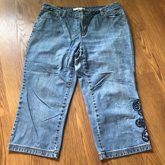 Vintage Tommy Hilfiger women’s capris sz 32 waist - Picture 3 of 4